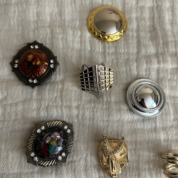 Vintage one of a kind brooches some are from West Germany - Picture 4 of 5